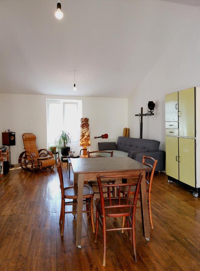 La Maison De Thomas Saint-Amant-de-Boixe Bagian luar foto